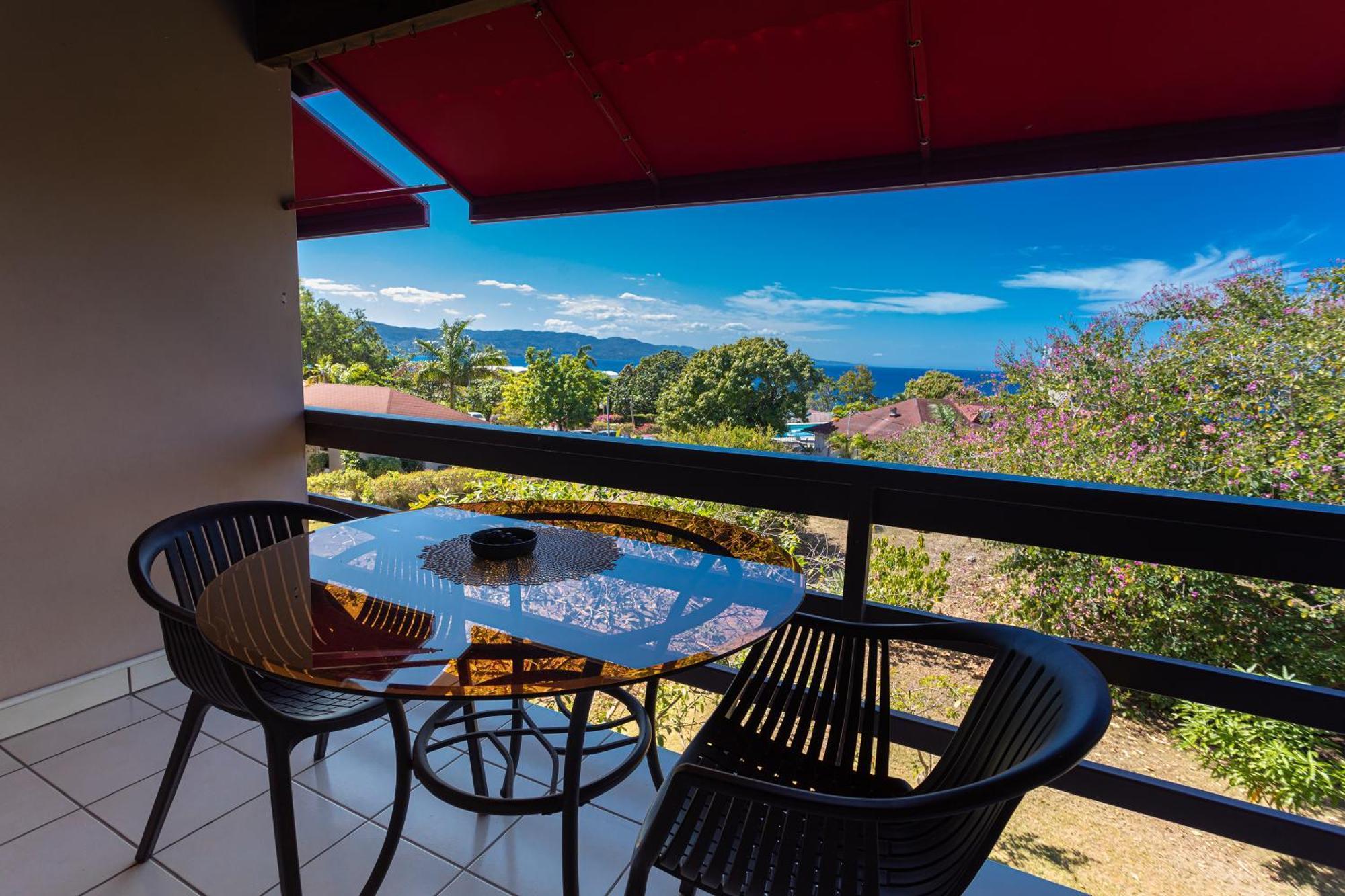 Montego Bay Club Apartments Exteriör bild