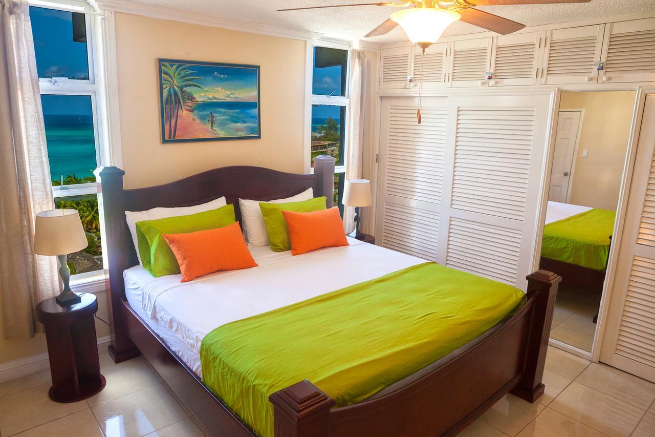 Montego Bay Club Apartments Exteriör bild